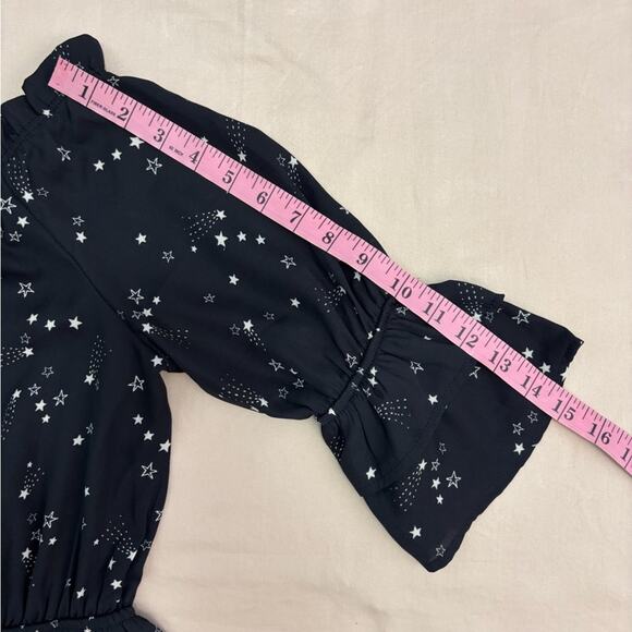 Monteau Women's Black and White Off the Shoulder Stars Shorts Romper Size XL - Picture 7 of 7